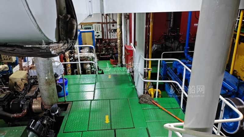 出售8364吨甲板货驳