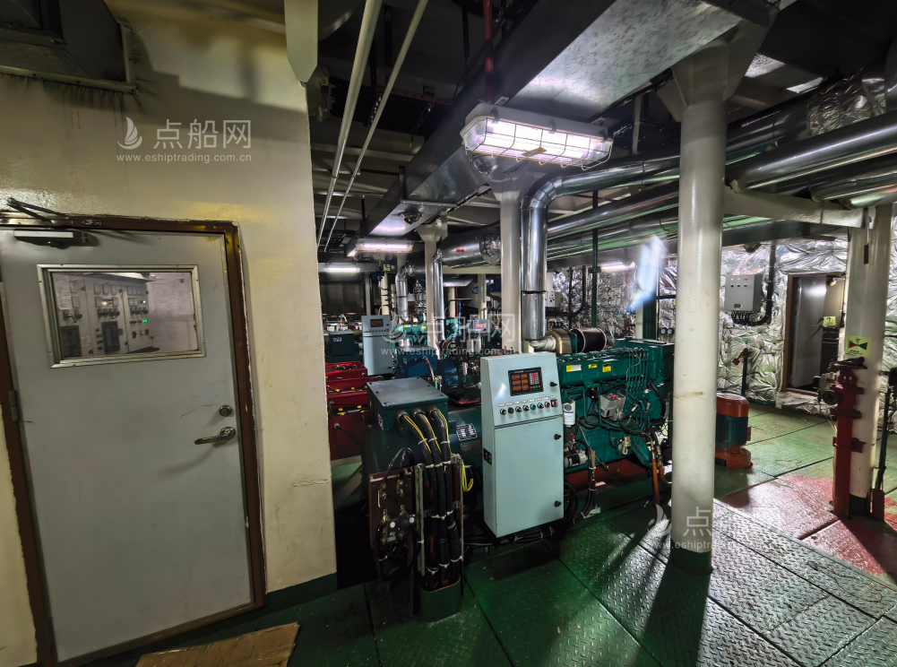 出售4931吨甲板货驳