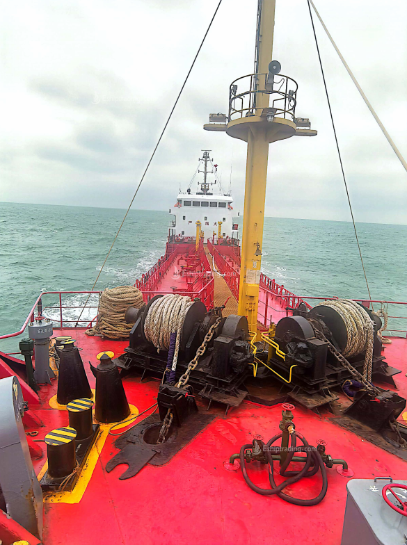 2000 T Product Oil Tanker For Sale