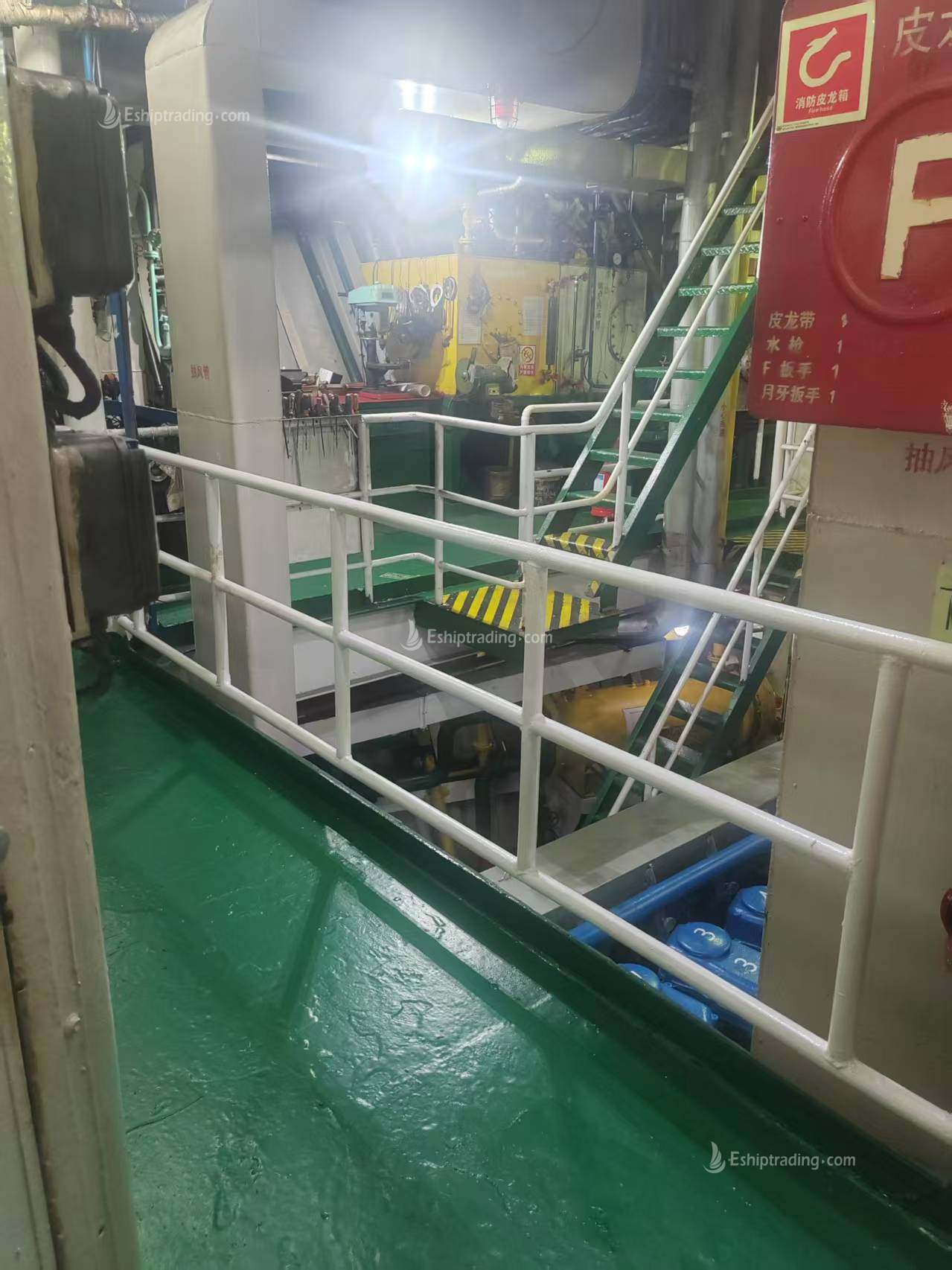 7042 T Product Oil Tanker For Sale