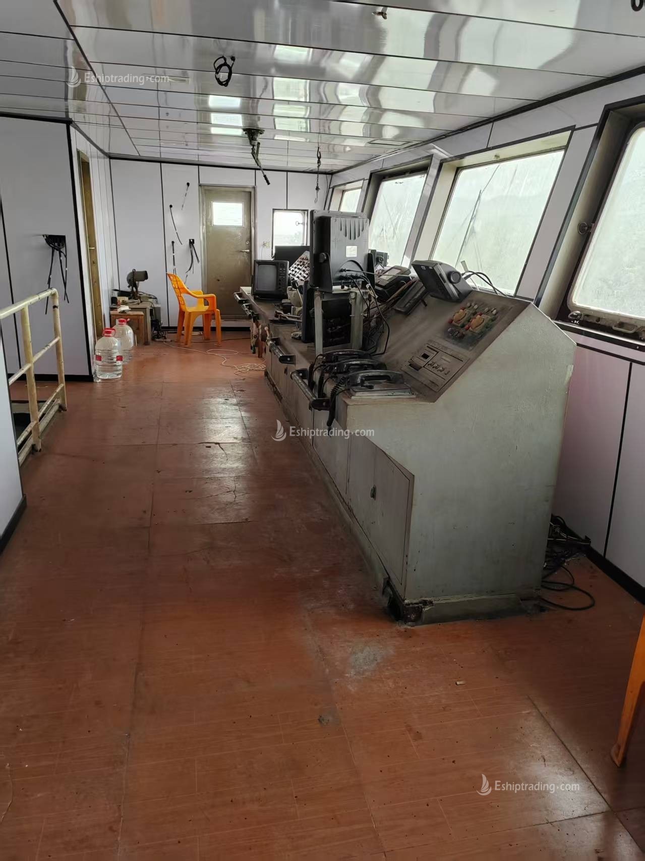 2780 m³ Bottom-Discharge Hopper Barge For Sale