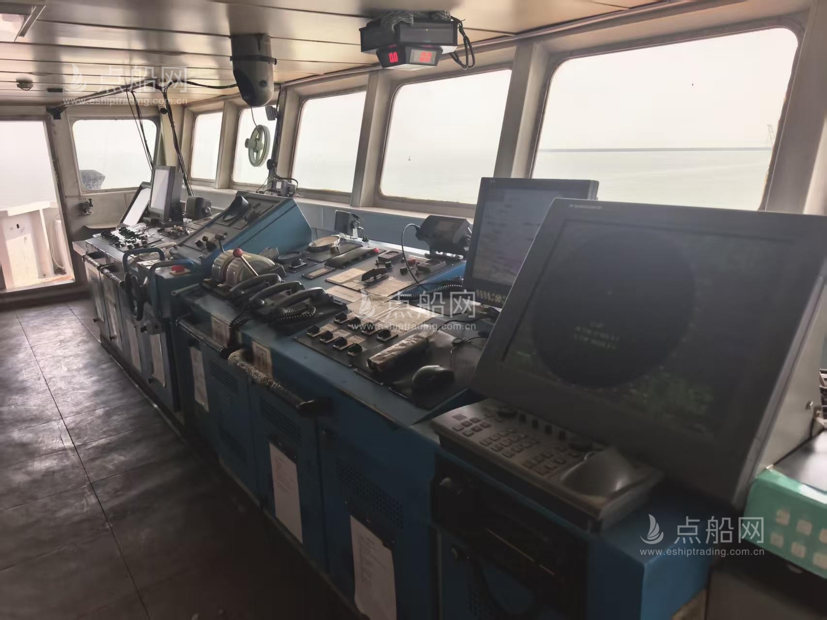 出售7200吨成品油船