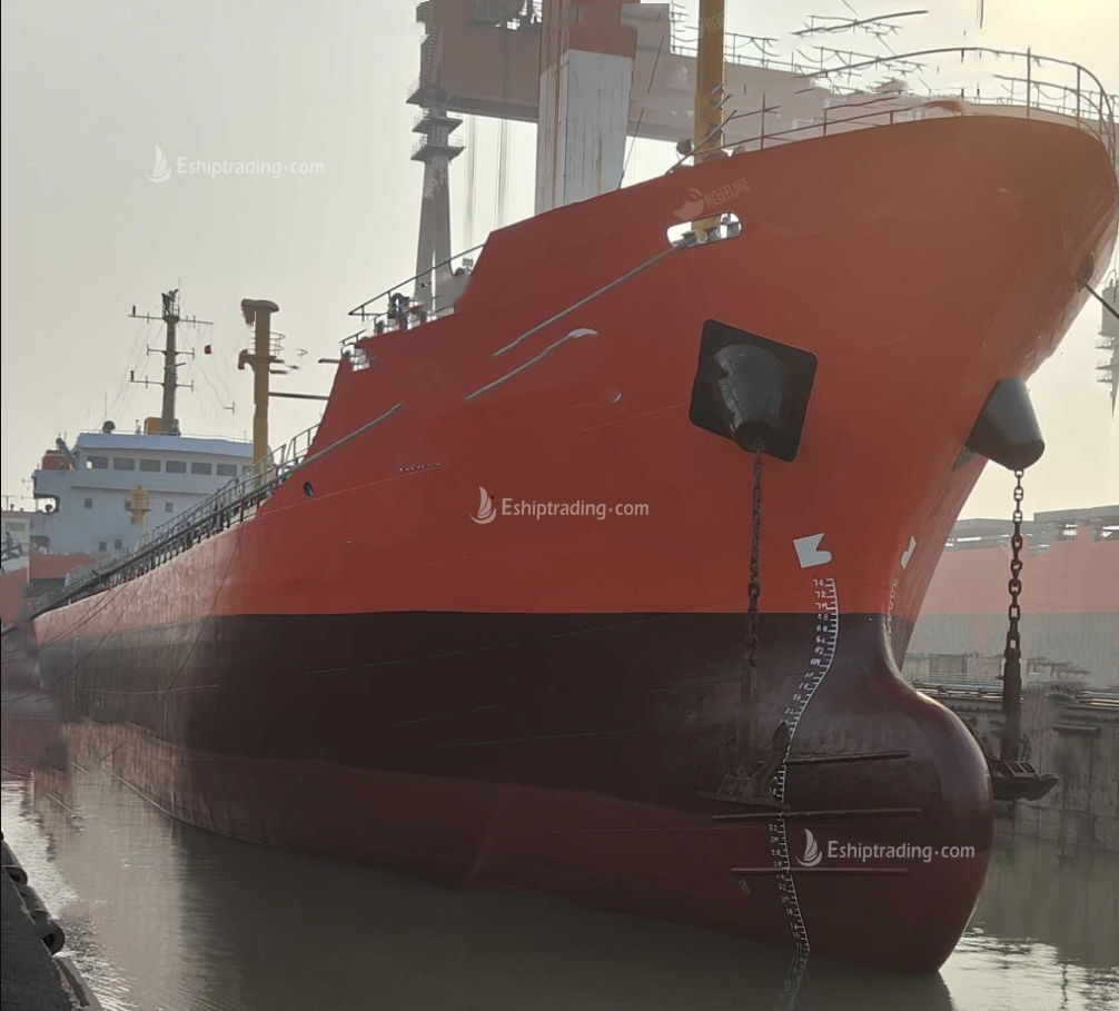 7035 T Product Oil Tanker For Sale