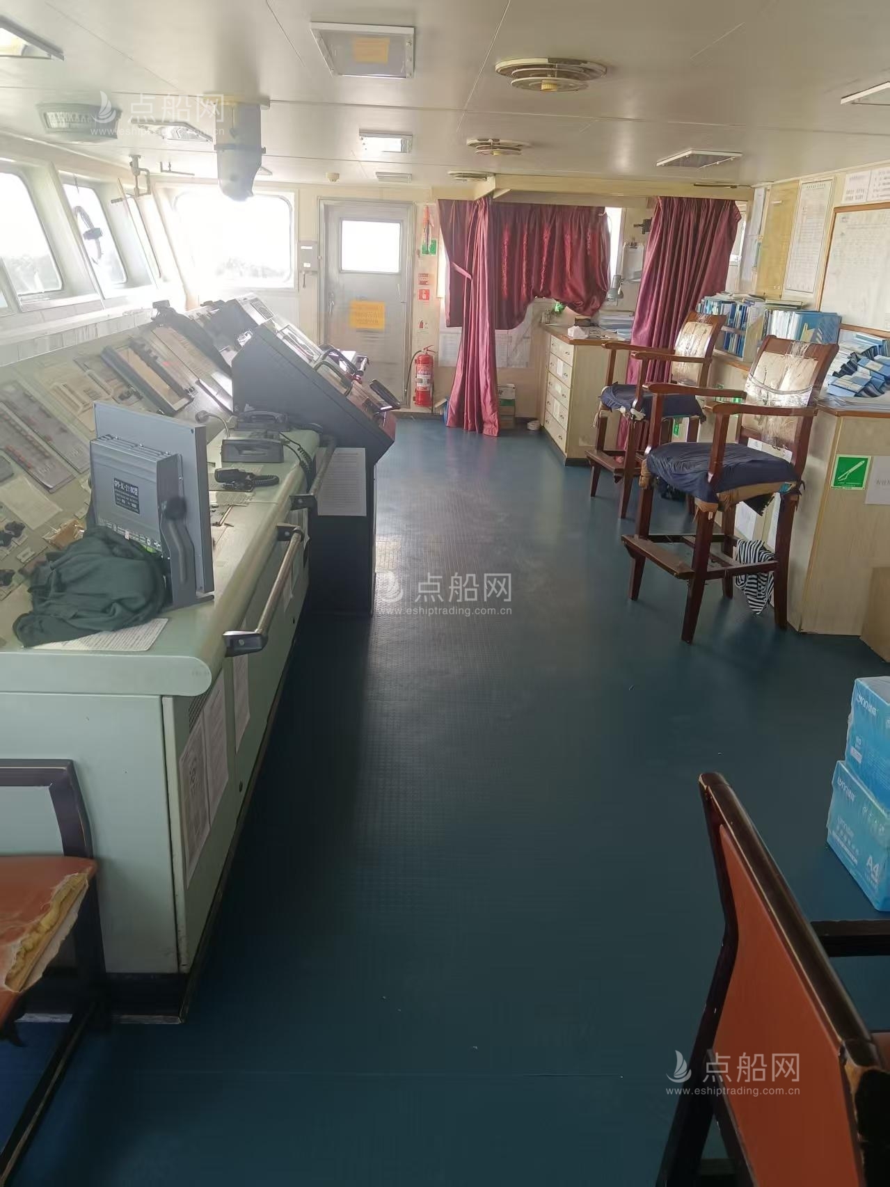 出售3545吨成品油船
