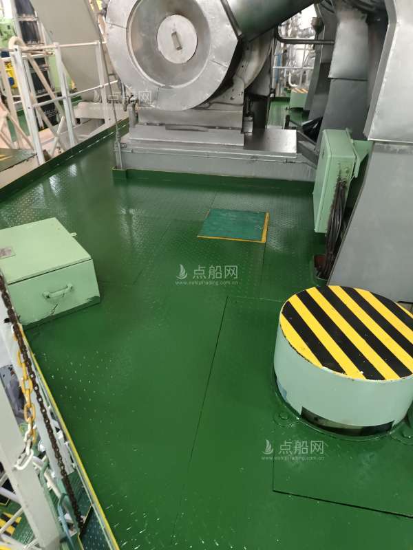 出售56532吨散货船