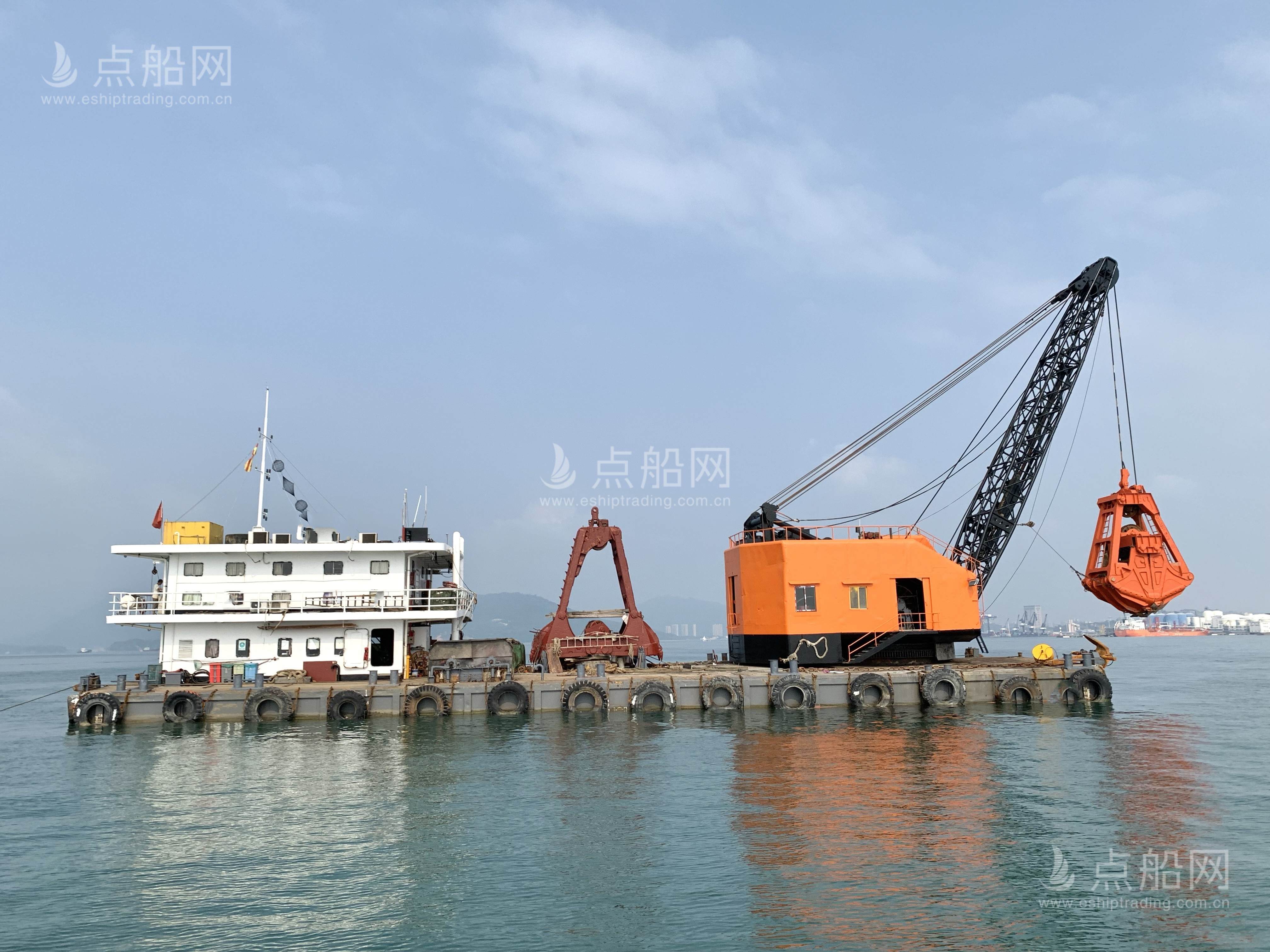 出售11m³抓斗挖泥船