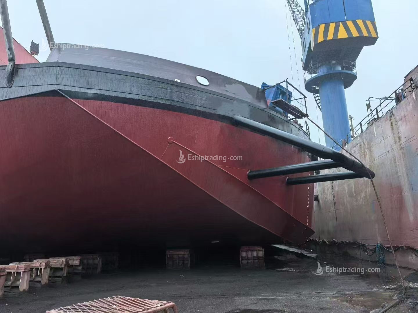 302 FT Non-self-propelled deck barge For Sale
