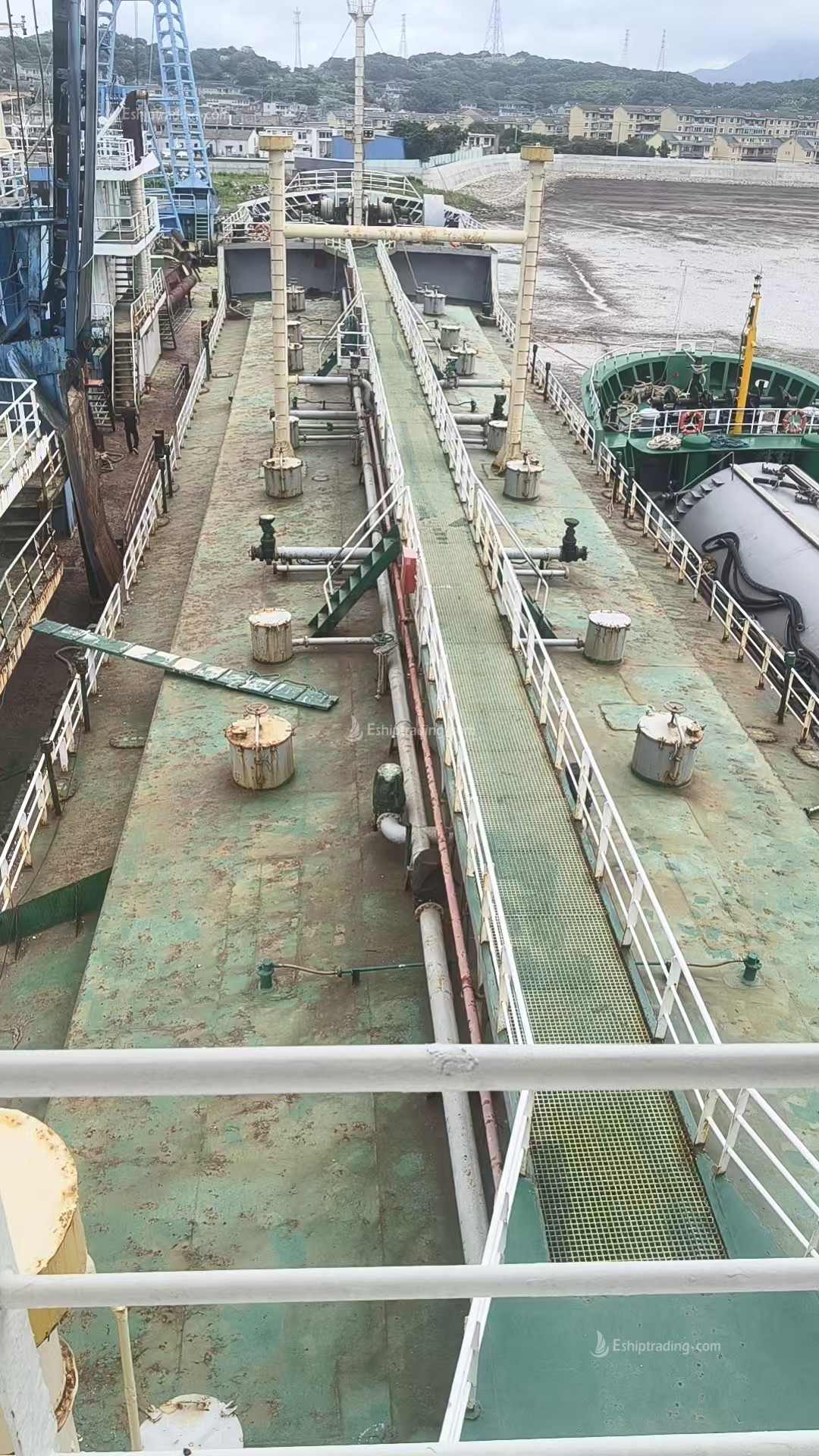 2800 T Product Oil Tanker For Sale