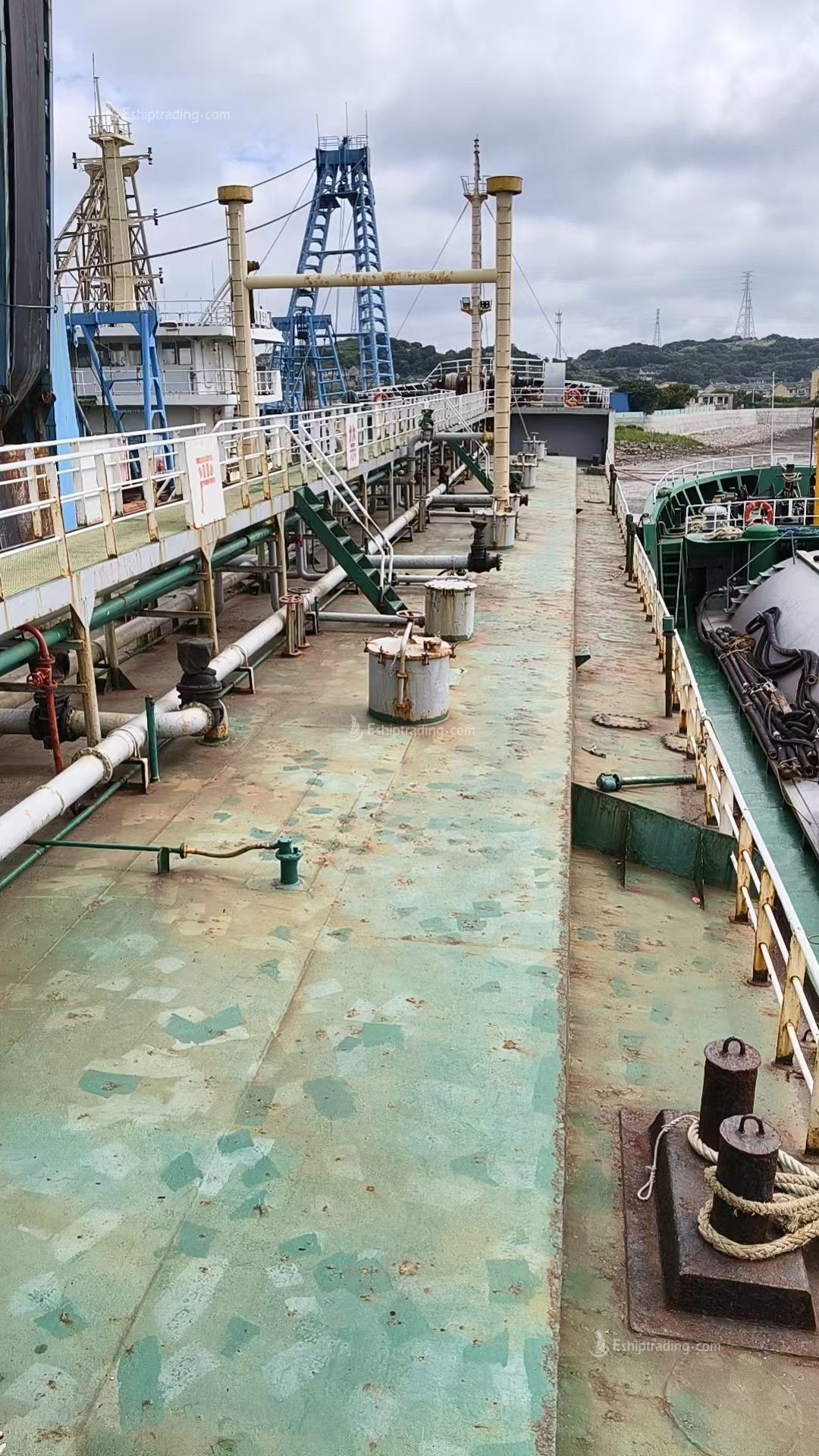 2800 T Product Oil Tanker For Sale