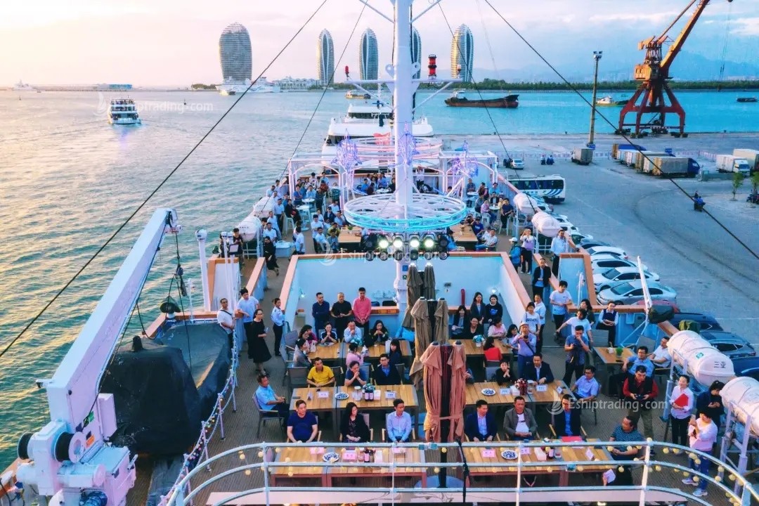 450 P Passenger Ship For Sale