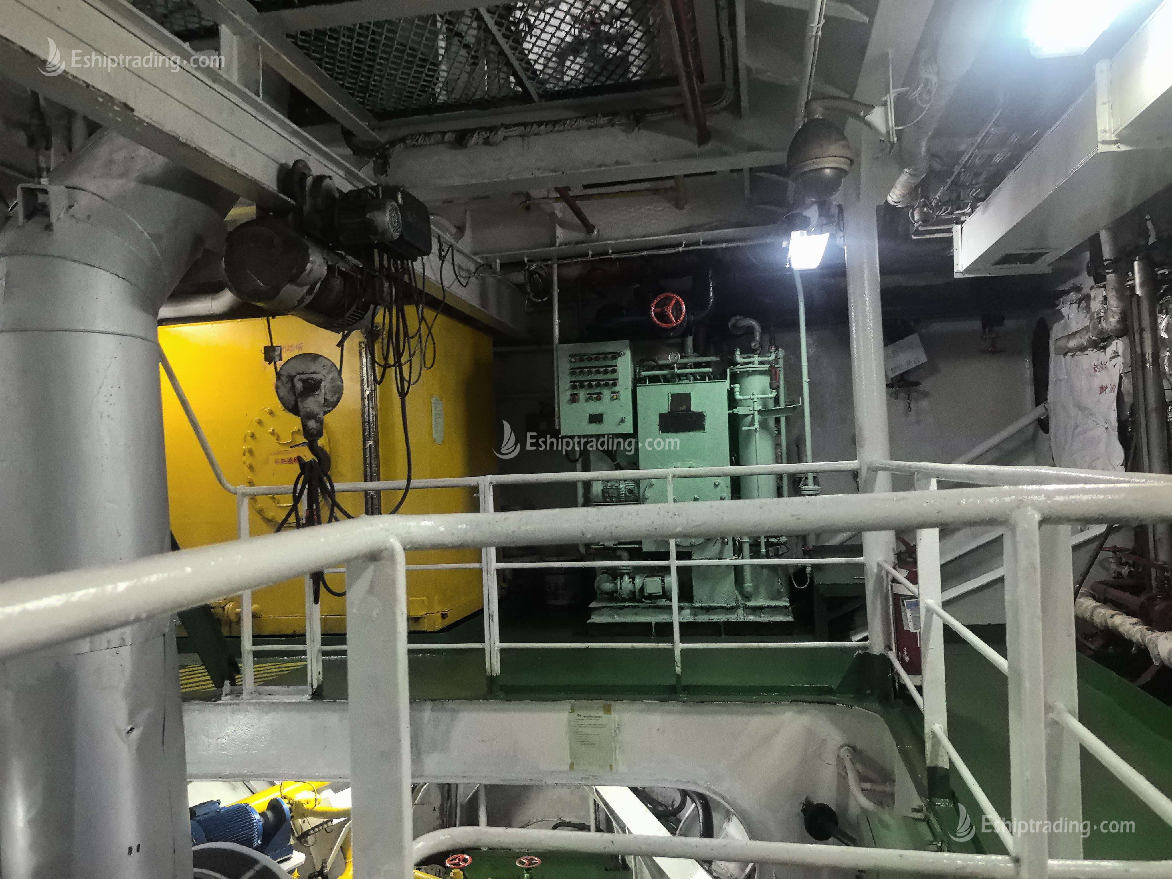 4200 T Product Oil Tanker For Sale