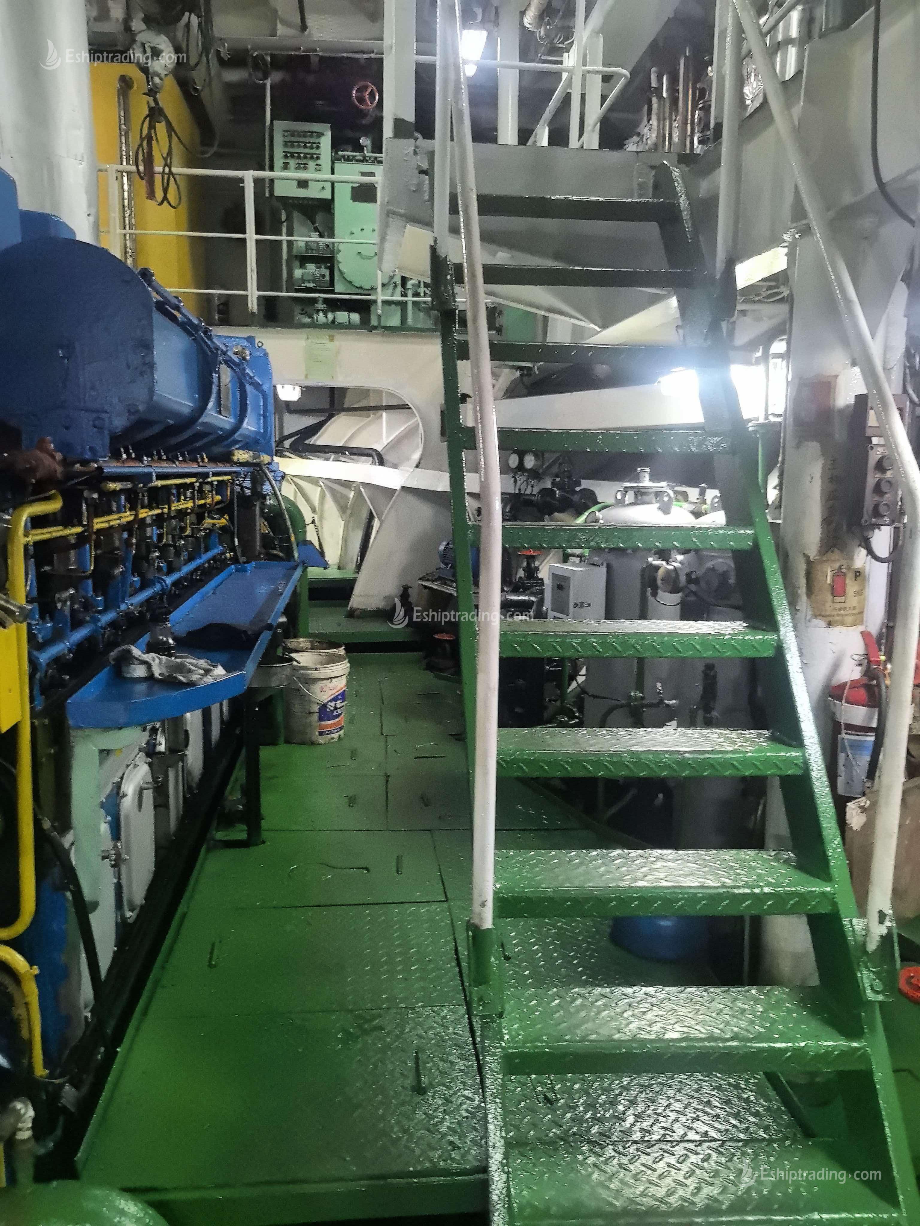 4200 T Product Oil Tanker For Sale