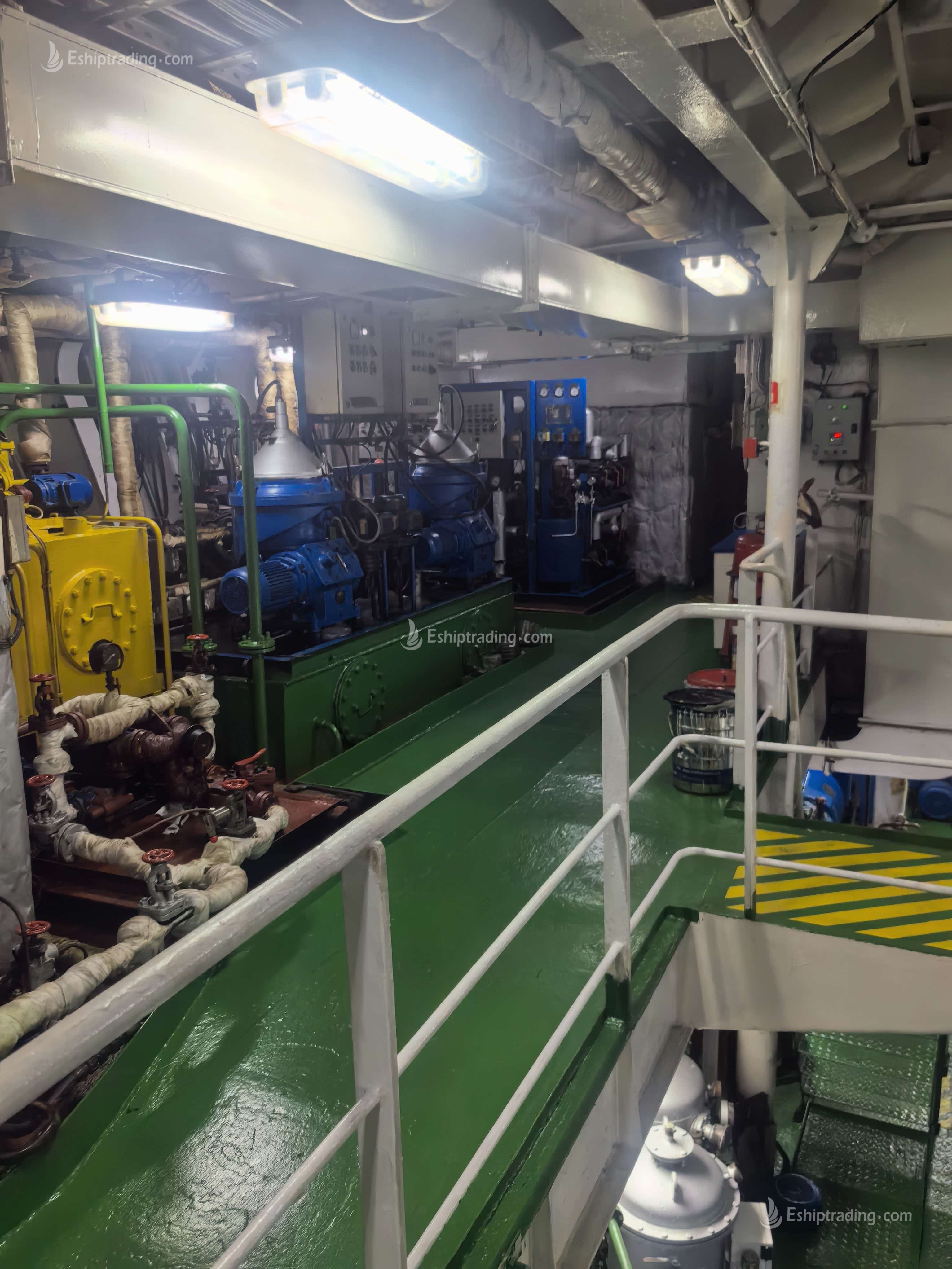 4200 T Product Oil Tanker For Sale