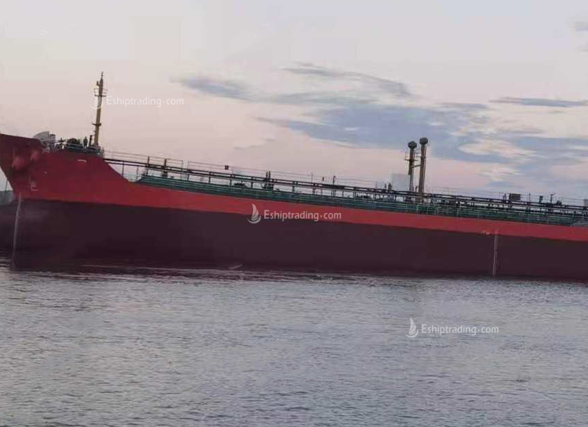 8500 T Product Oil Tanker For Sale