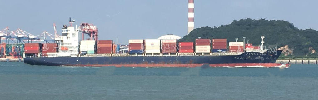 出售2824箱集装箱船