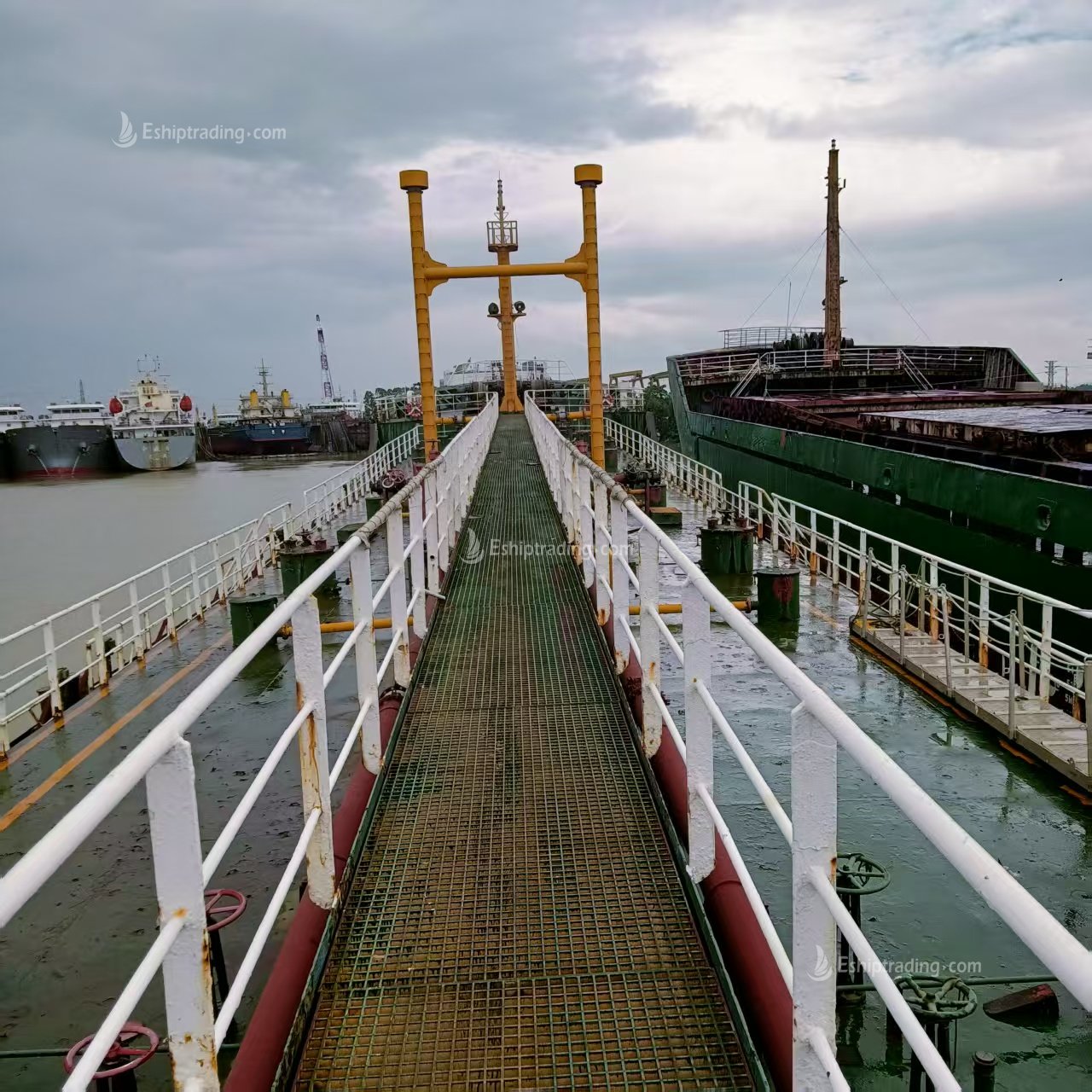 3366 T Product Oil Tanker For Sale