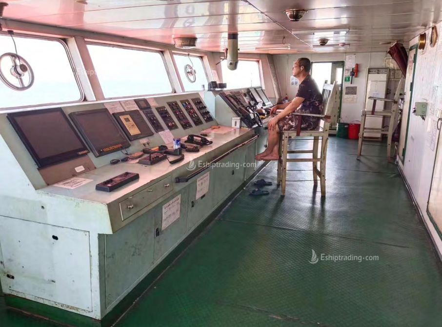 648 TEU Container Ship For Sale